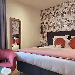 Hotel Moris Grands Boulevards, París