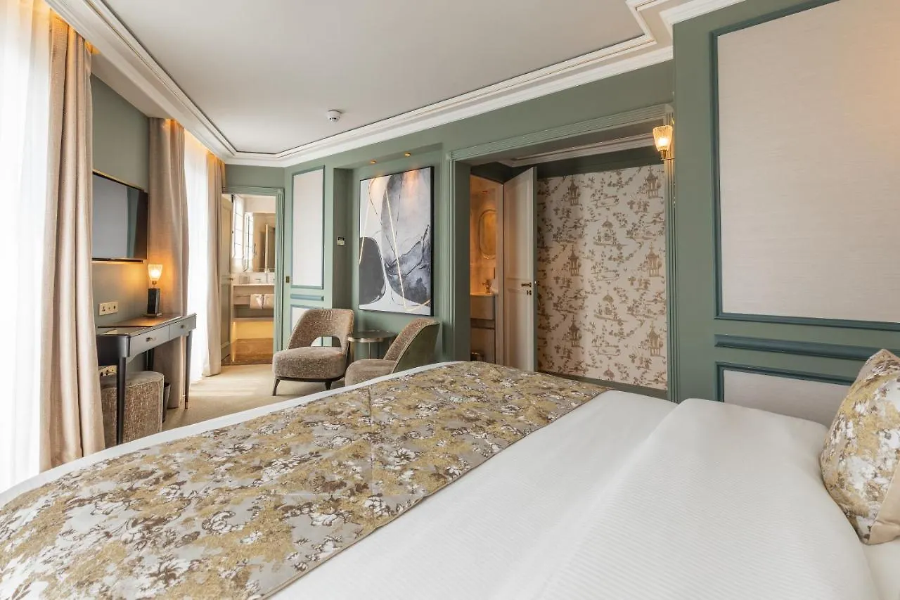 Manolita Paris Hotel
